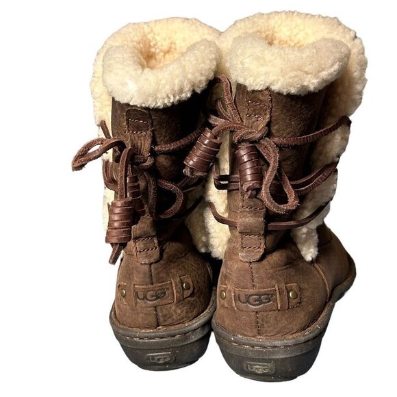 Original UGG Australia Brown Akadia Short Split Shaft Boots 6 - Picture 4 of 10